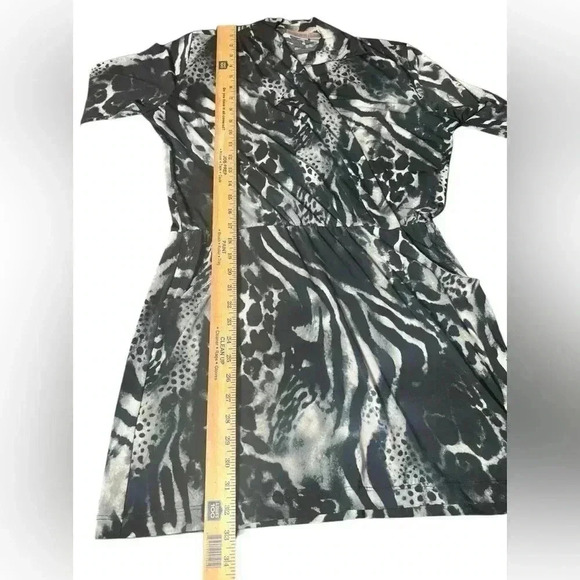 Chico’s Black & White Animal Print Romper – Size M/8 - Picture 5 of 9